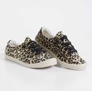 So Super Comfy Memory Foam Sneakers Leopard Print Black Size 8.5